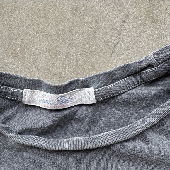 Vintage Women’s AC/DC Graphic Tee - Picture 3 of 4